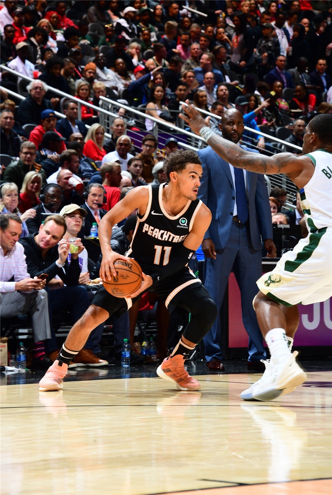 乒超联赛第三阶段第三日晚间场战报：王楚钦单打遭遇首败 王艺迪独取2分