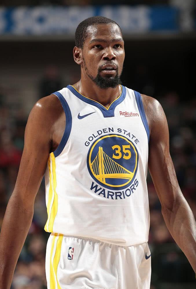 莱昂纳德：热爱篮球促使我不断从伤病中回归 当下目标只有赢球