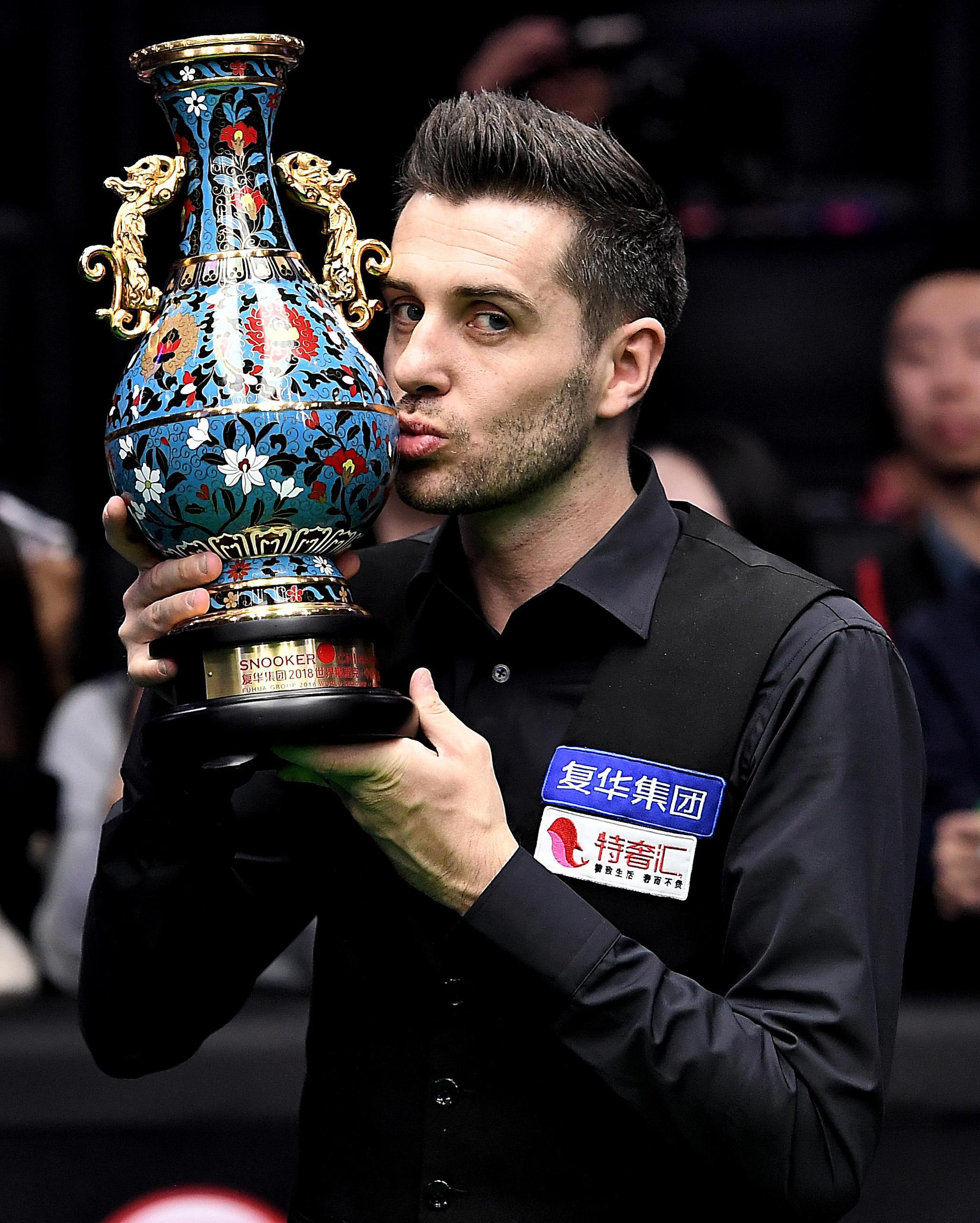 费迪南德：英超赛季最佳教练并非斯洛特 他接手时红军依旧有稳定架构